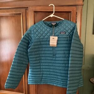 Patagonia AlpLight quilted down filled pullover size large